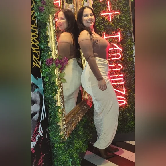 Buttercream skirt - Picture 3 of 5